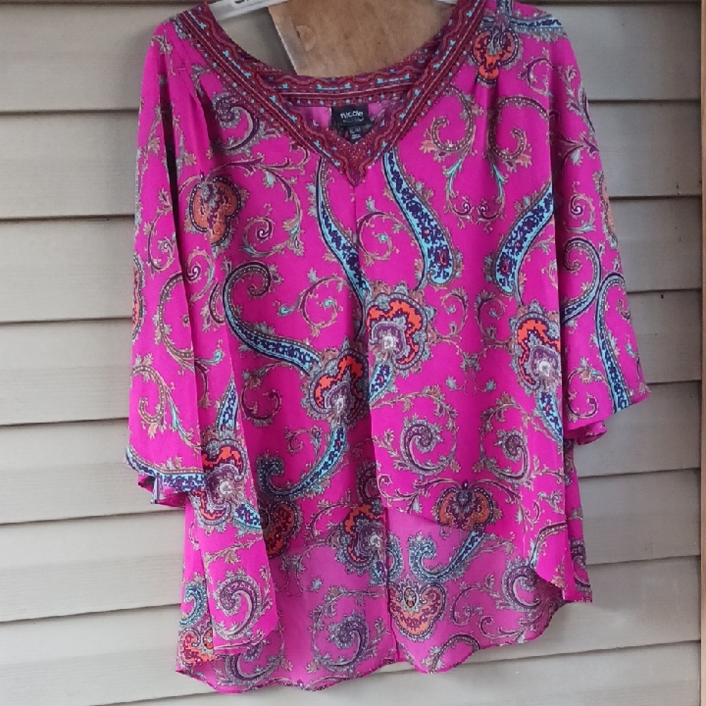 Nicole Miller Pink Paisley V-Neck Blouse with Teal Accents